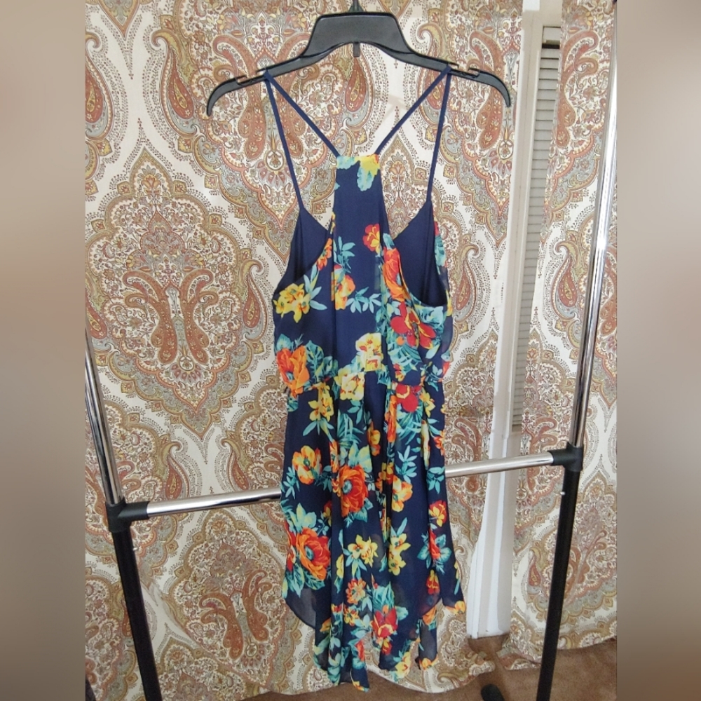 Floral summer dress. - Picture 3 of 16